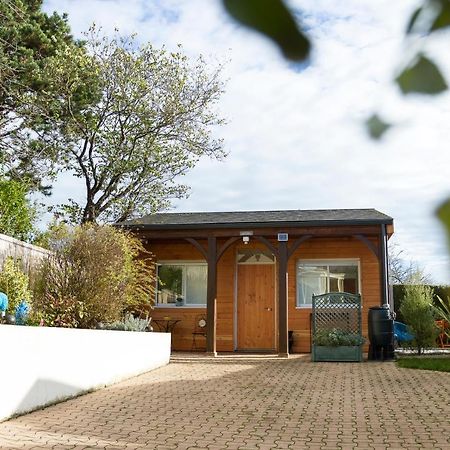 Un Chalet A Caen Exterior foto