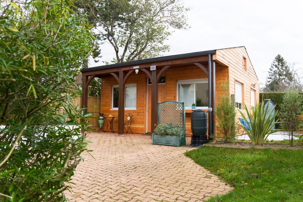 Un Chalet A Caen Exterior foto