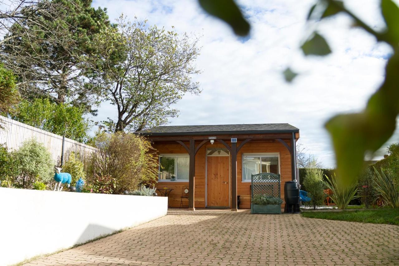 Un Chalet A Caen Exterior foto